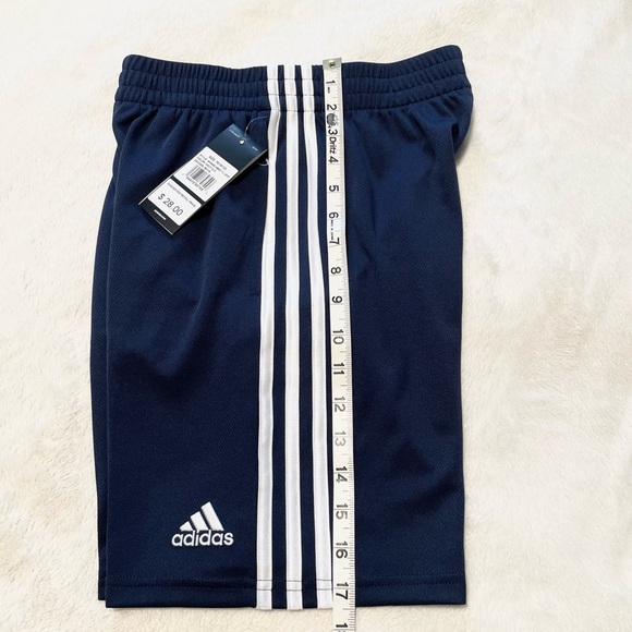 🆕Boys Adidas Classic Three-Stripe Shorts - Picture 10 of 13